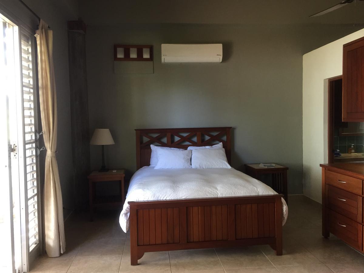 Almond Tree Hotel Resort Коросаль Экстерьер фото